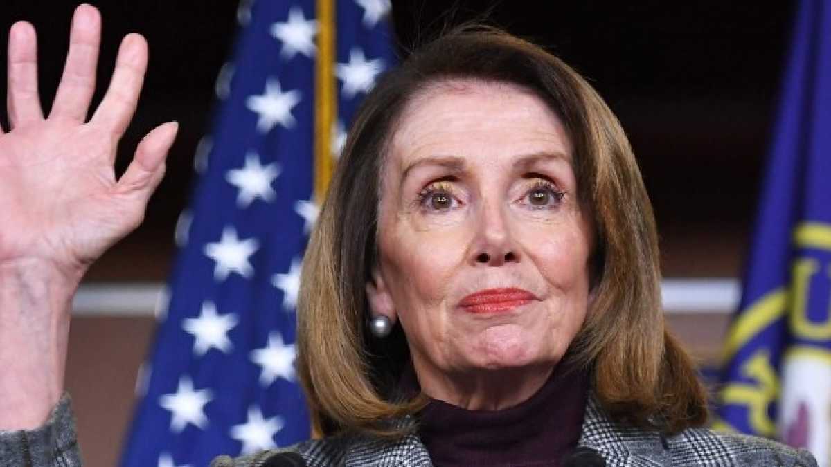 Immagine di Siamo vigili. Nancy Pelosi ci rassicura su Nato e controllo democratico (e cita Reagan)