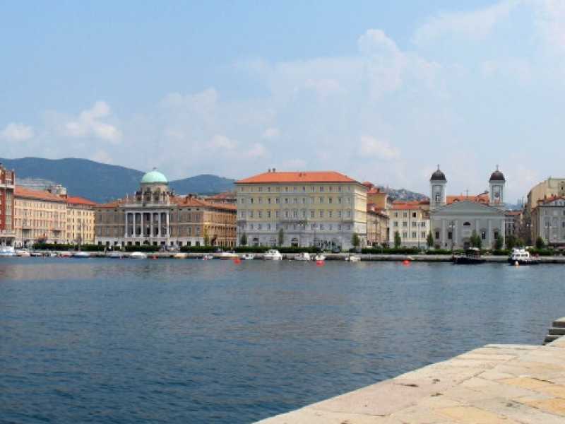 Frontemare di Trieste dal molo Audace. Foto CC di Twice25 & Rinina25 & Marku1988 