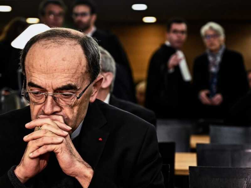 Il cardinale Philippe Barbarin (LaPresse)