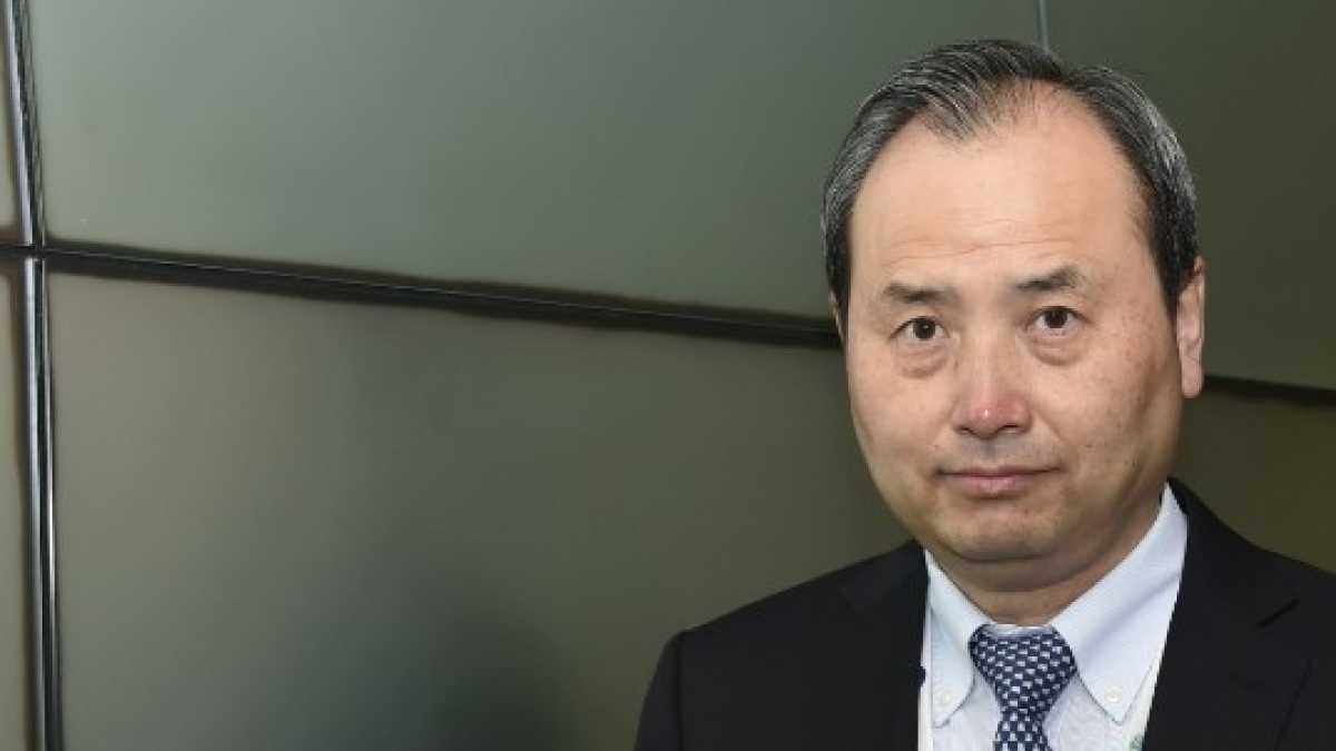 Immagine di Chi è Mr. He, il manager cinese nei cda delle principali società energetiche