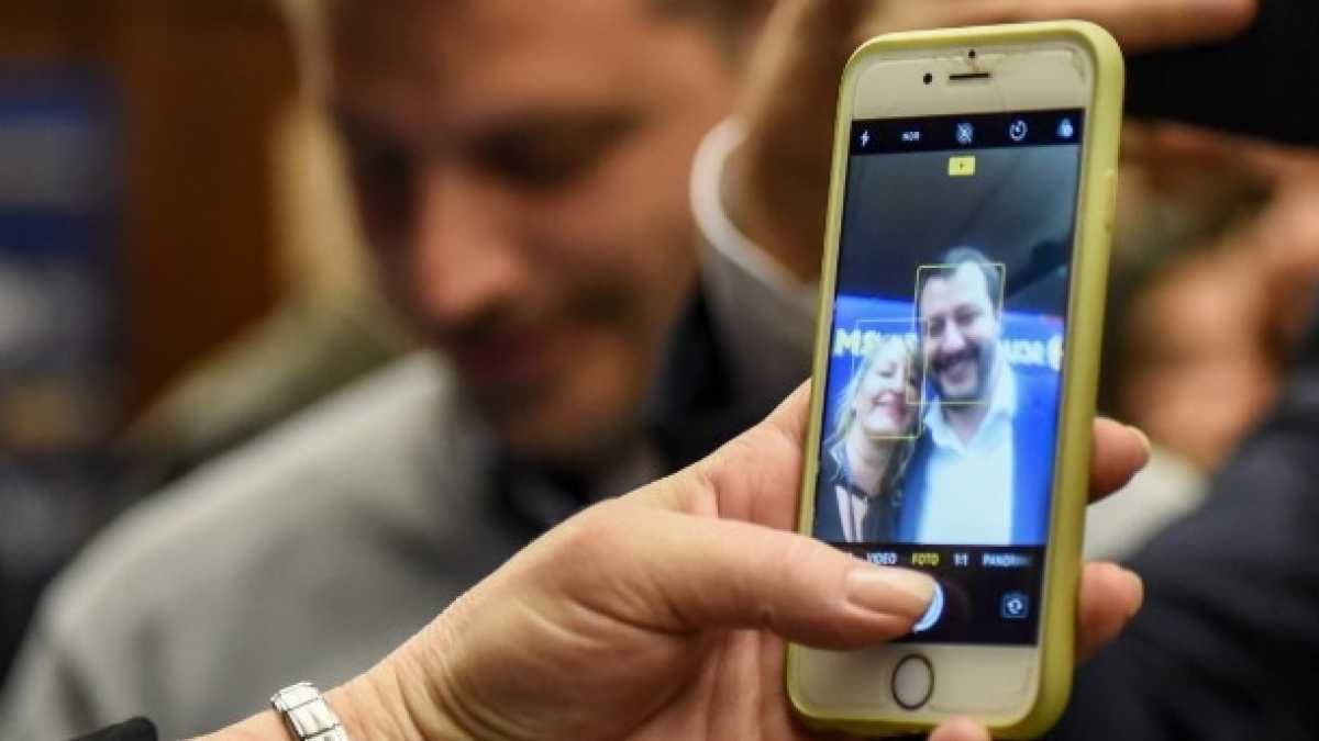 Immagine di Il salvinismo è anche un tintinnare di tweet