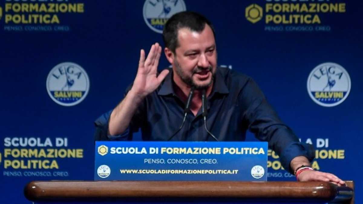 Immagine di Salvini sceglie un antieuro come ambasciatore della Lega in Europa