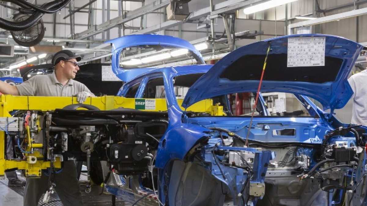 Immagine di Dopo 4 anni tornano a calare i contratti a tempo indeterminato