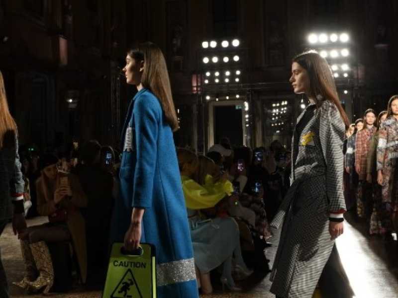 La sfilata di Ultrachic alla settimana della moda di Milano. "Oggi gli influencer contano di pi&ugrave; delle modelle", ha detto Schattner (Foto LaPresse)