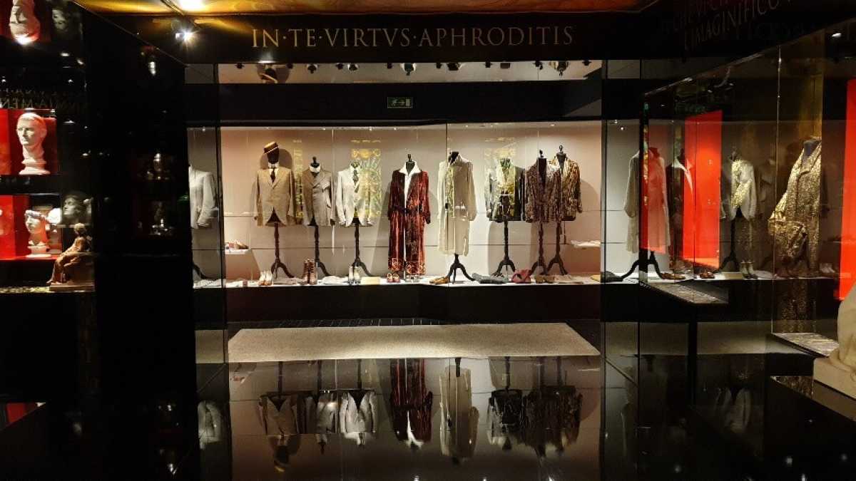 Immagine di D’Annunzio rivisitato