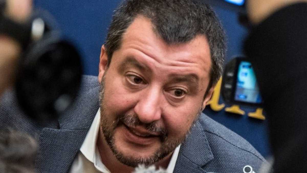 Immagine di Un leader tutto chiacchiere e diversivo