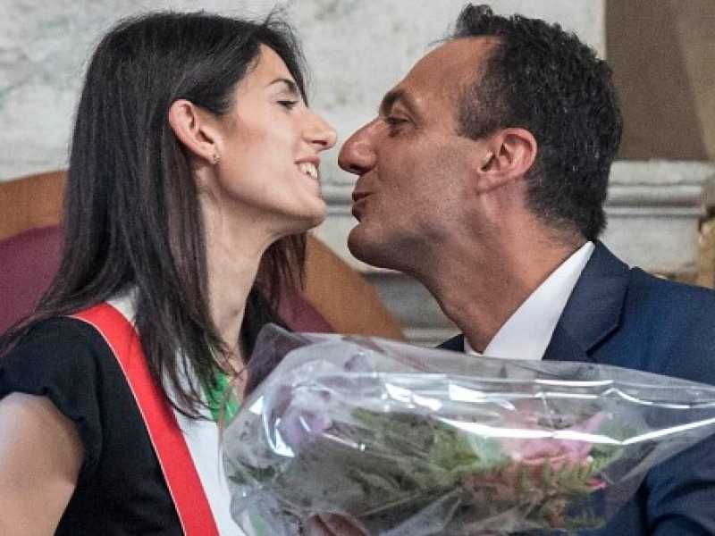 Virginia Raggi e Marcello De Vita. Foto LaPresse