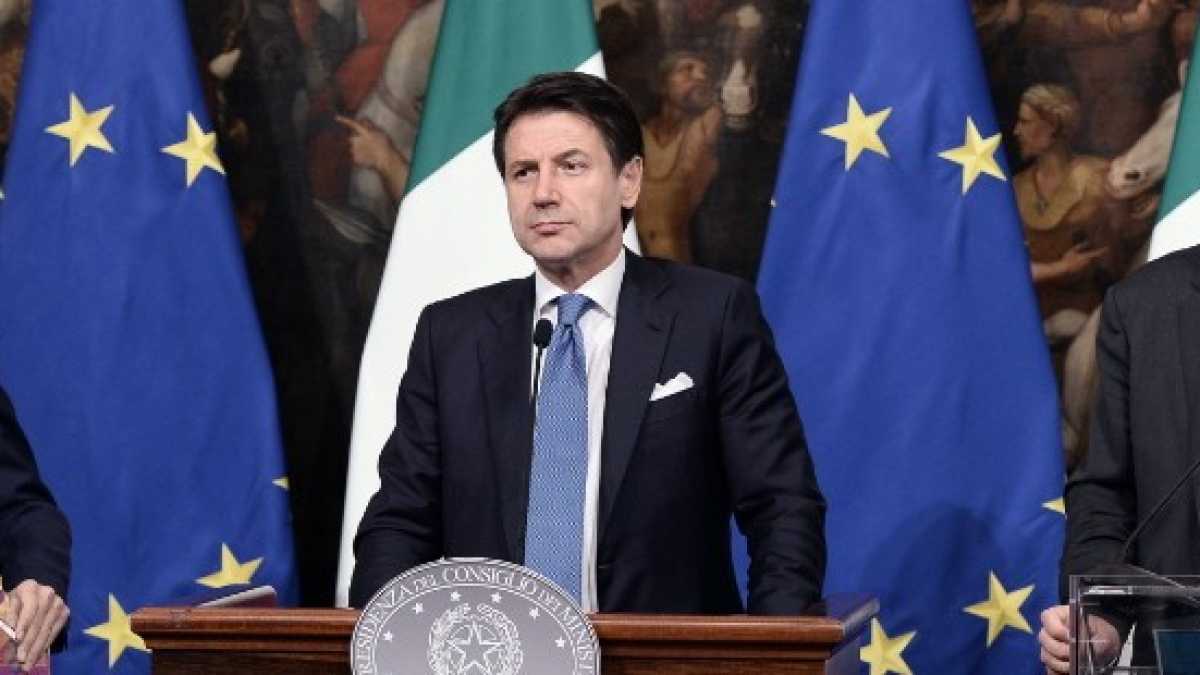 Immagine di Il suicidio politico degli antisistema