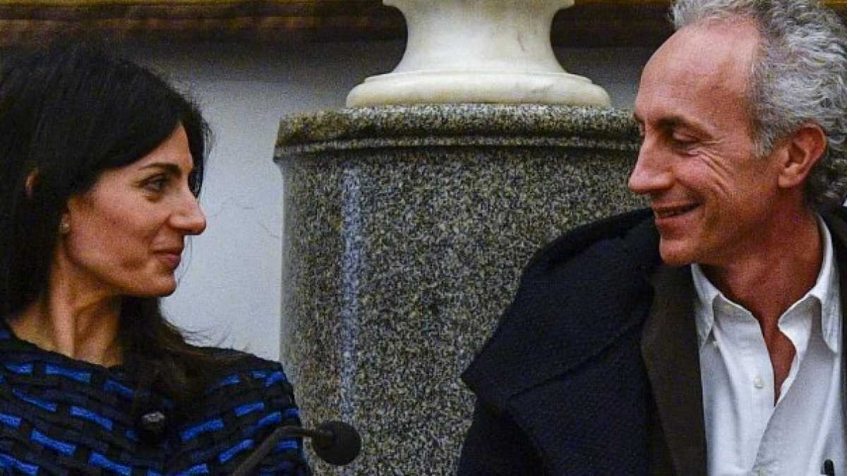 Immagine di Travaglio allo specchio