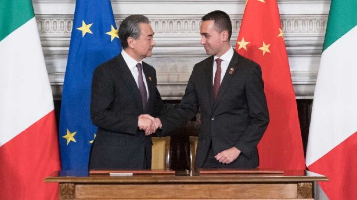 Immagine di Una costi e benefici con la Cina