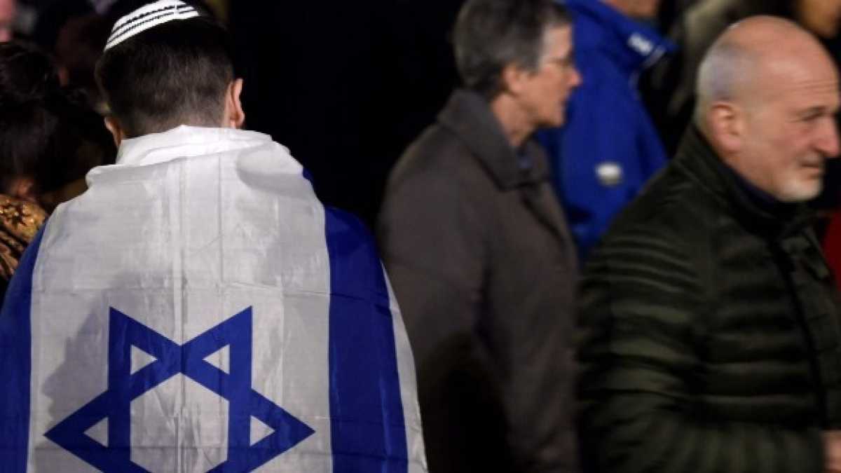 Immagine di Soros, Rothschild e quei piccoli tic verbali da Belpietro a Meloni