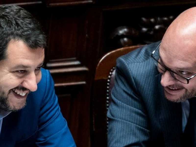 Matteo Salvini e il ministro della Famiglia e della disabilità, Lorenzo Fontana (foto LaPresse)