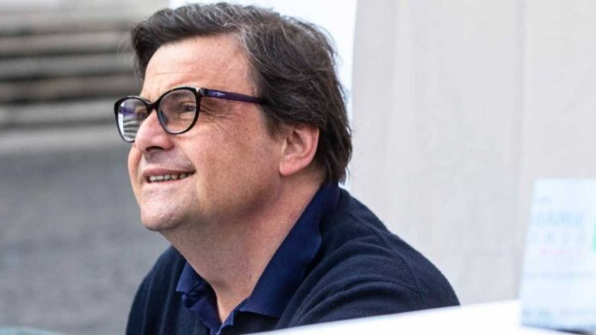 Immagine di Calenda alle Europee col Pd, ma se eletto è pronto a cambiare gruppo