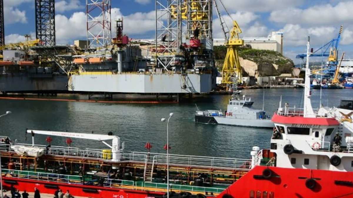 Immagine di 24 ore di ordinaria follia nel Mediterraneo