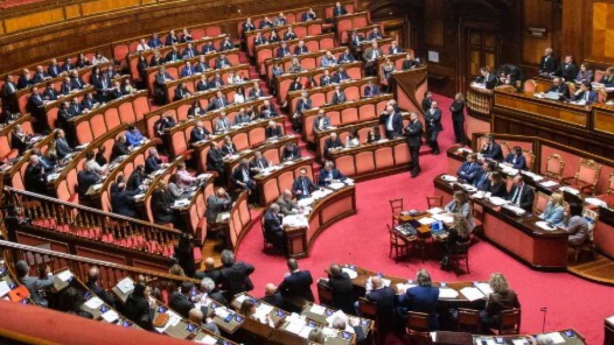 Immagine di L'opposizione attacca il governo sul revenge porn