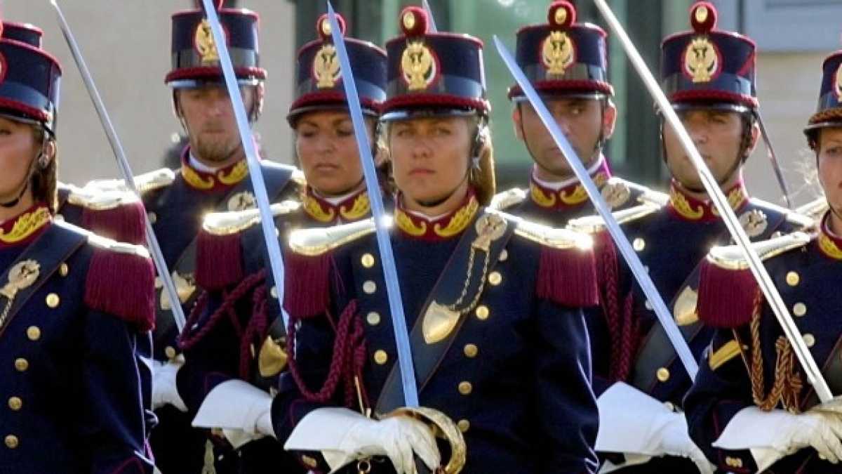 Immagine di Ora in Francia si può dire "la generalessa"