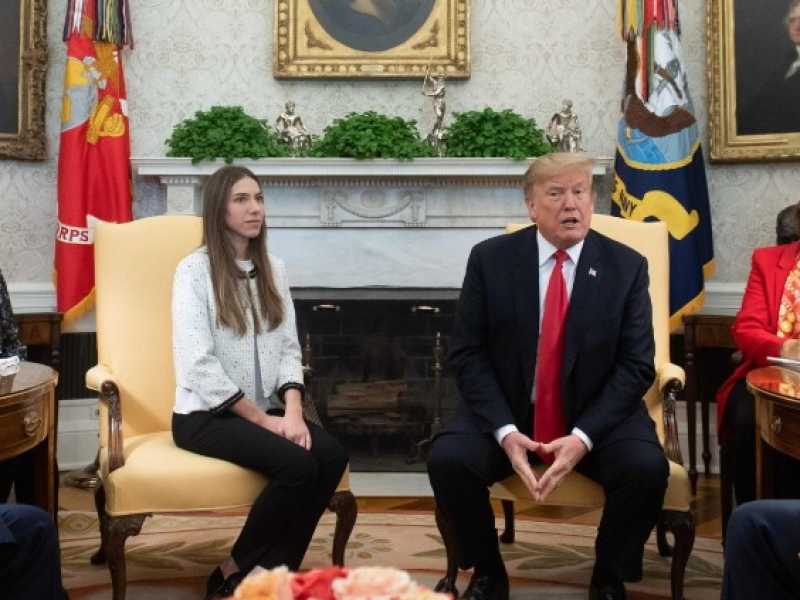 Mercoled&igrave; Trump ha incontrato nello Studio ovale Fabiana Rosales, moglie di Juan Guaid&oacute; (foto LaPresse)