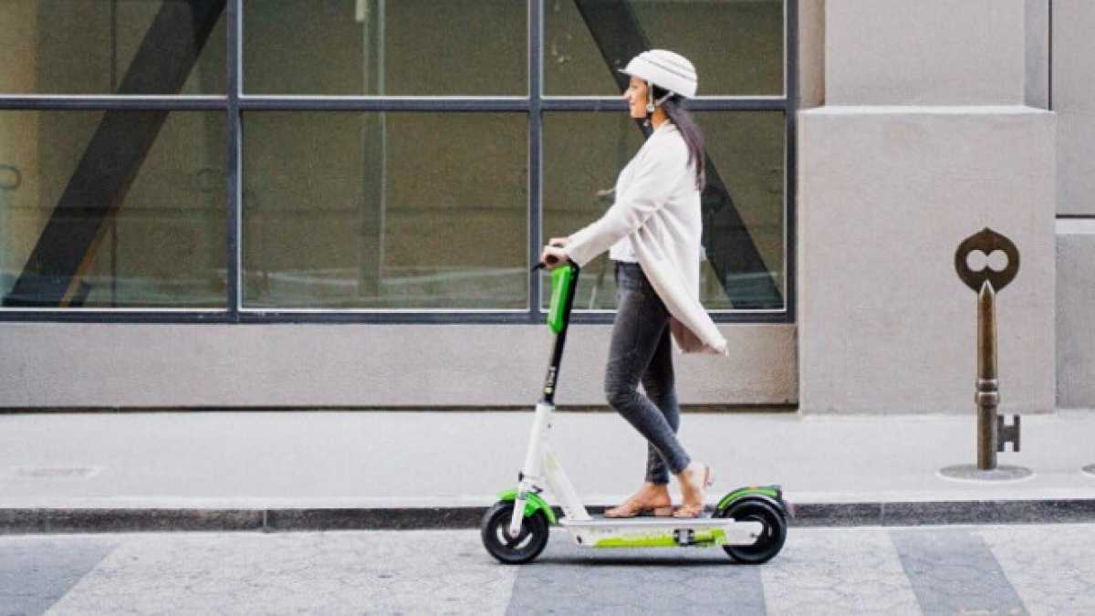 Immagine di Parigi in trottinette