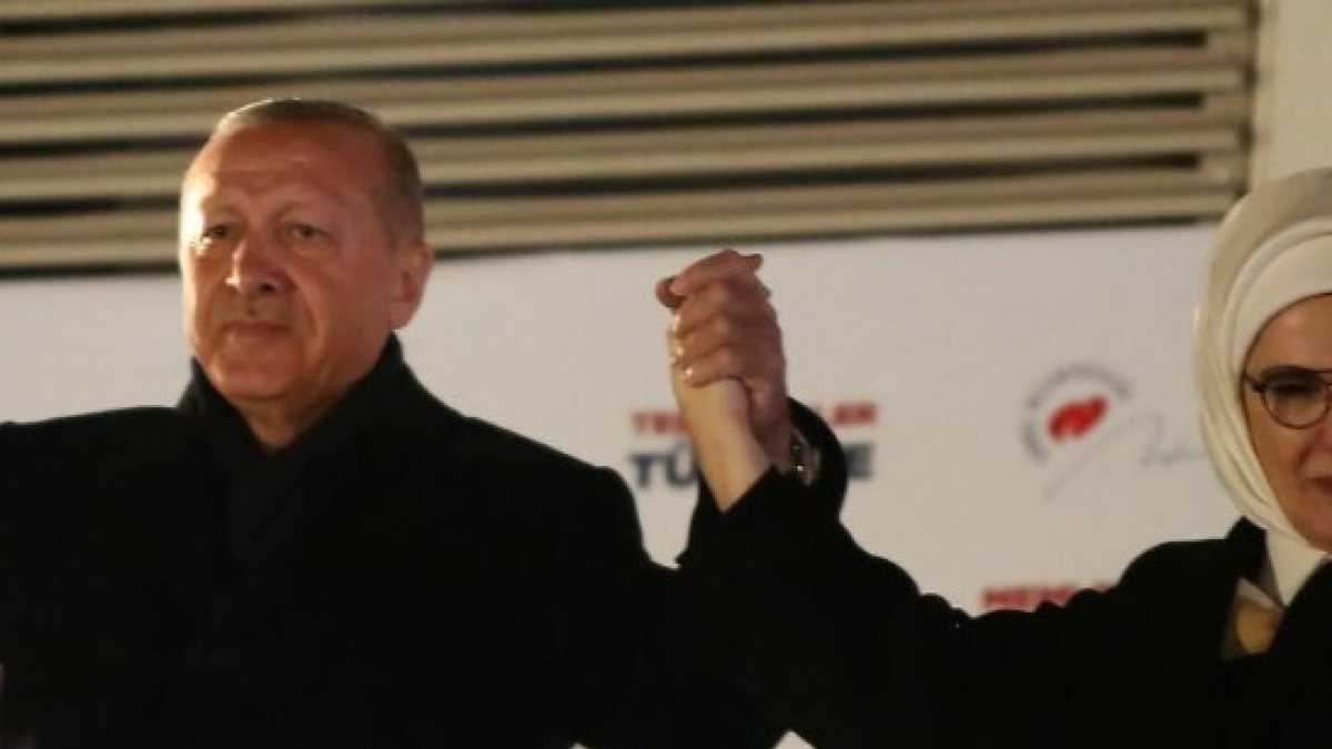 Immagine di Erdogan perde Ankara, Istanbul è in bilico