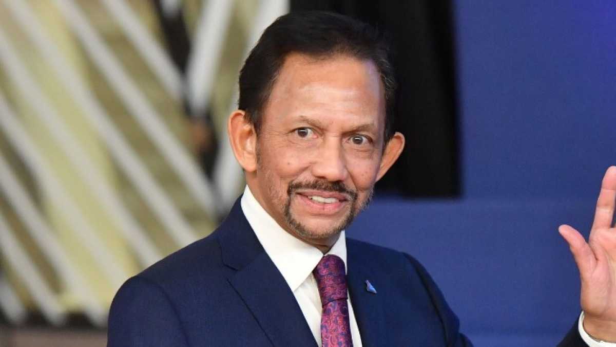 Immagine di Aggressivi con il Papa e i cattolici. Mansueti col sultano del Brunei