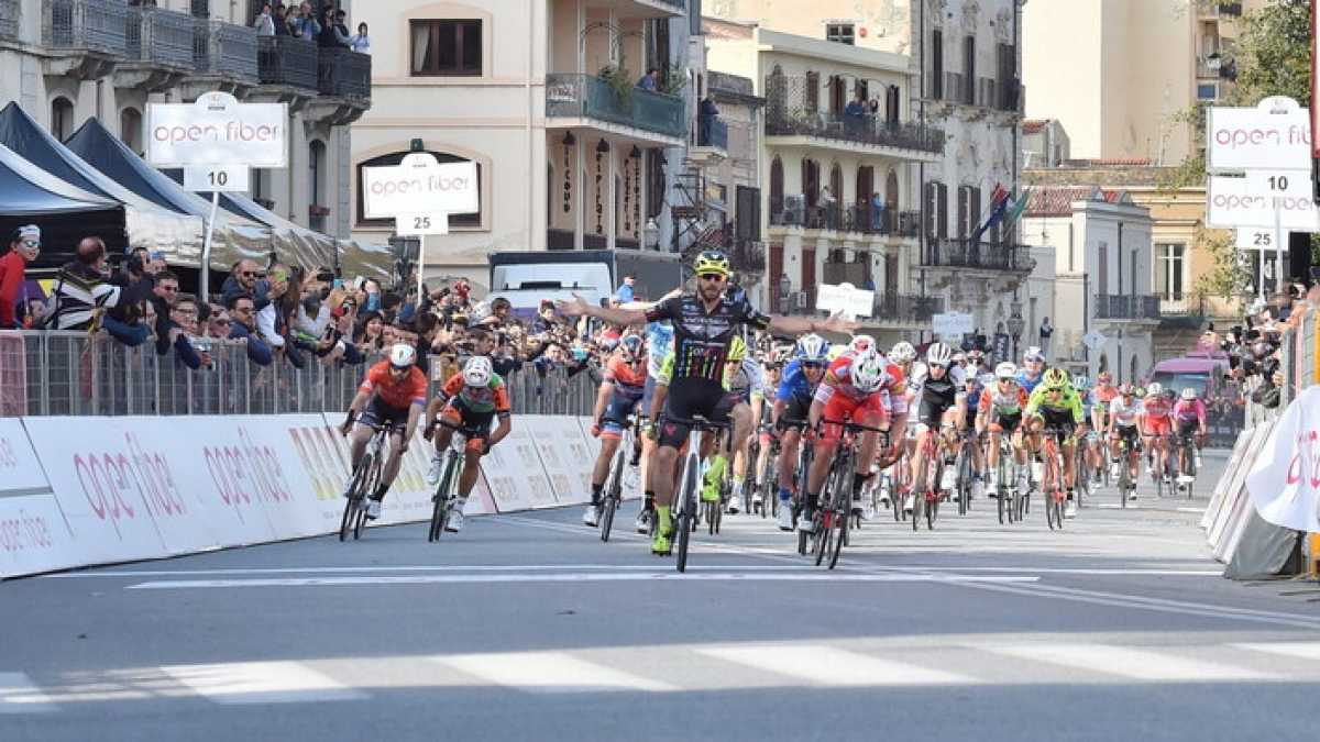 Immagine di Stacchiotti e quell'amore per il ciclismo sbarcato al Giro di Sicilia