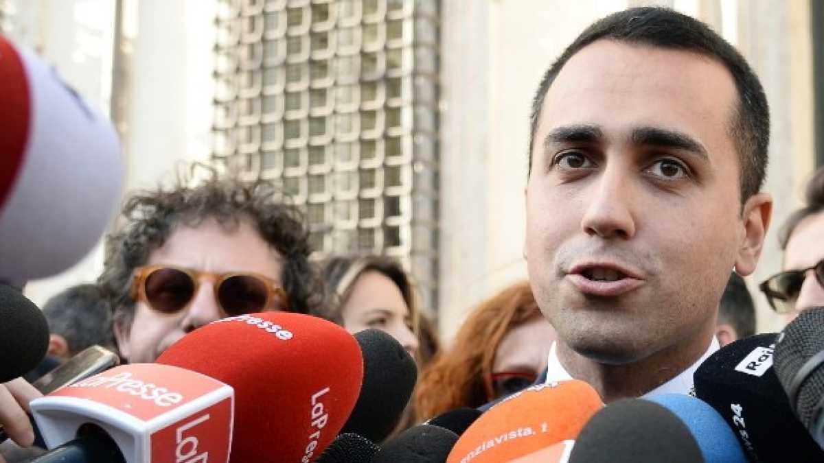 Immagine di Il ministro del Lavoro ha un problema con i sindacati