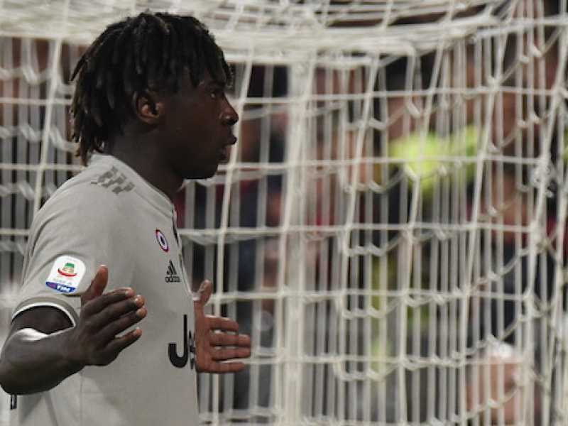 L'esultanza di Kean nella partita contro il Cagliari (Foto LaPresse)
