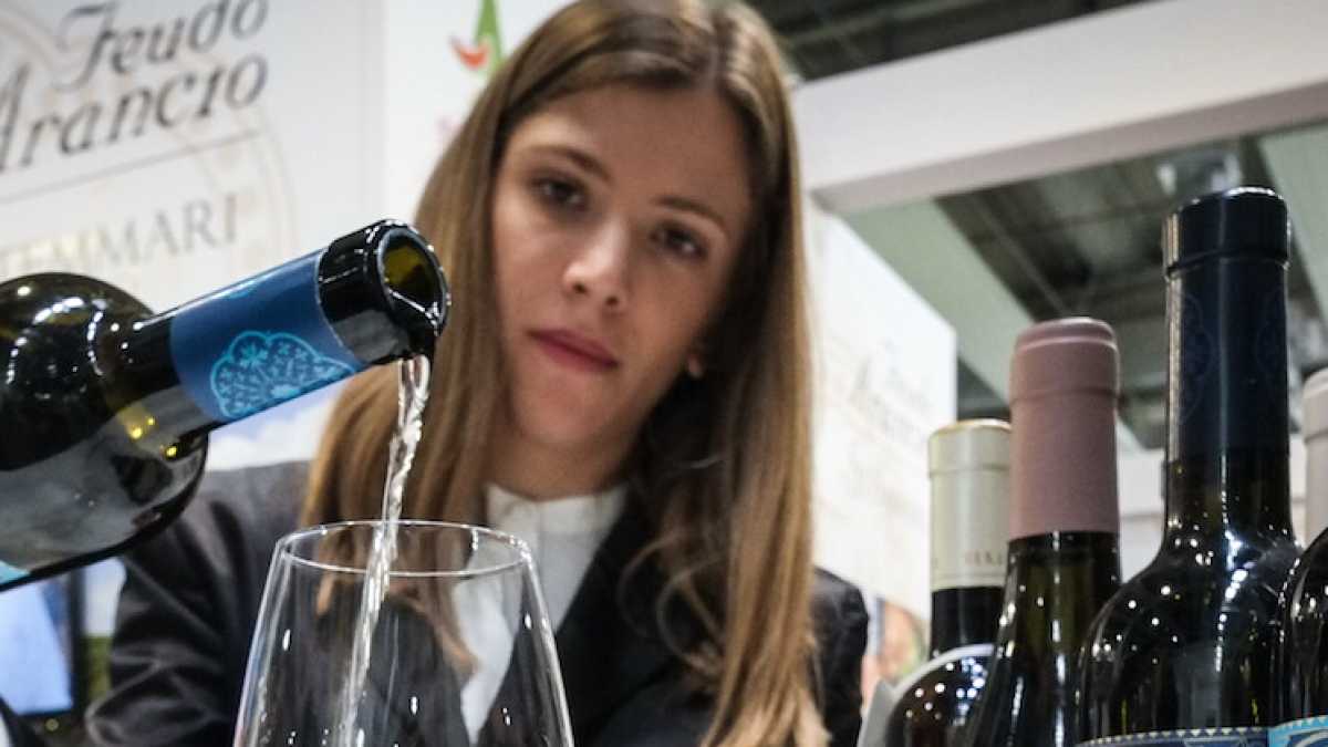Immagine di L’Italia che va spiegata con vino e design