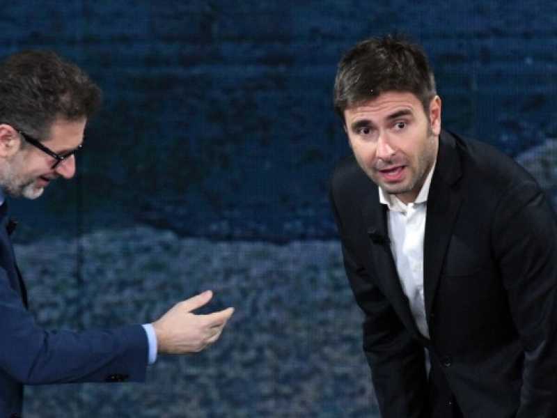 Fabio Fazio e Alessandro Di Battista (foto LaPresse)