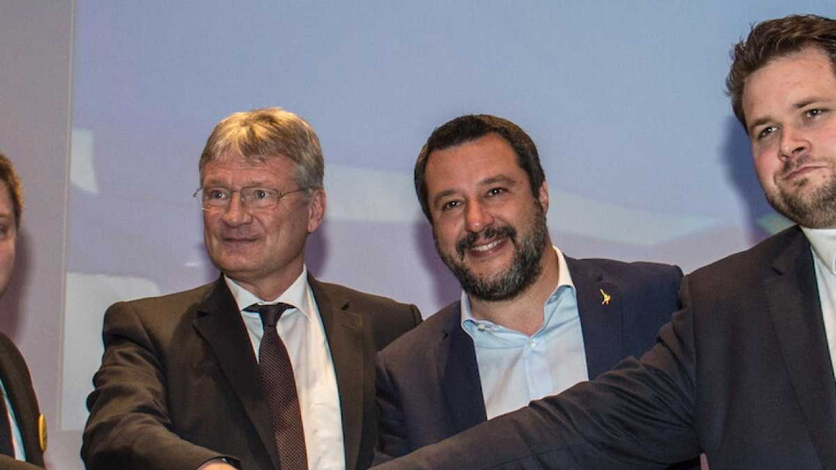 Immagine di La “sceneggiata” sovranista di Salvini a Milano