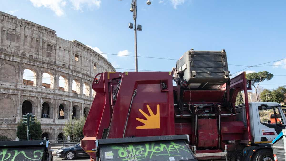 Immagine di Le mattine da schifo e la vertigine del camion della spazzatura