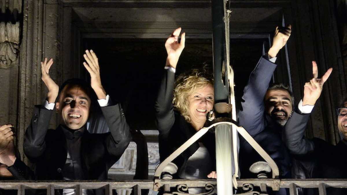 Immagine di Il governo della finta emergenza