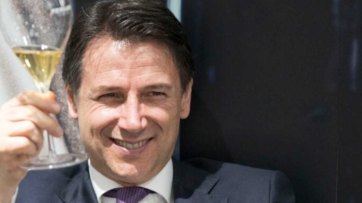 Immagine di Per capire i danni causati dal governo basta rileggere le 37 interviste di Conte