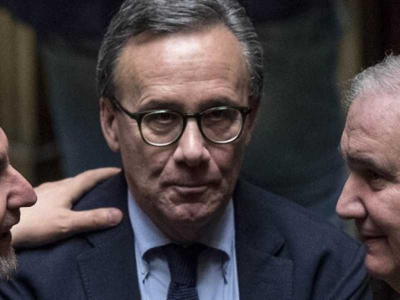 Walter Verini tra Lorenzo Guerini e Giuseppe Fioroni (foto LaPresse)