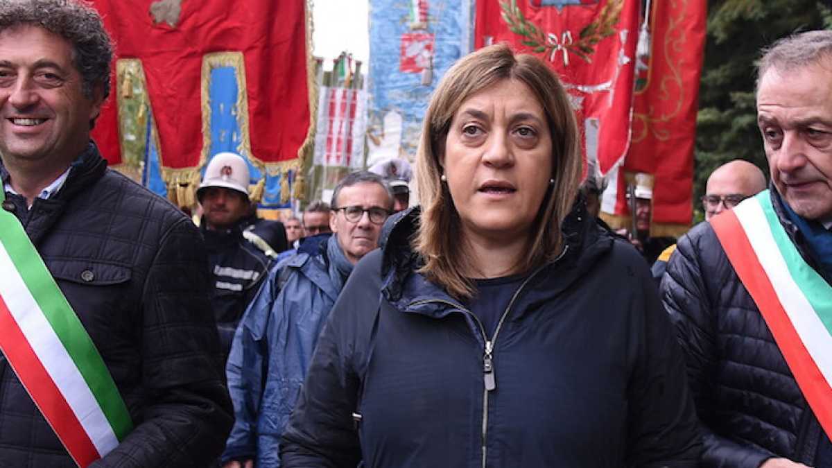 Immagine di Le dimissioni della presidente dell'Umbria che il Pd non ha saputo difendere