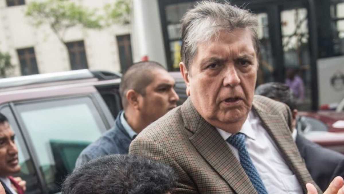 Immagine di L'ex presidente peruviano si è sparato prima di essere arrestato