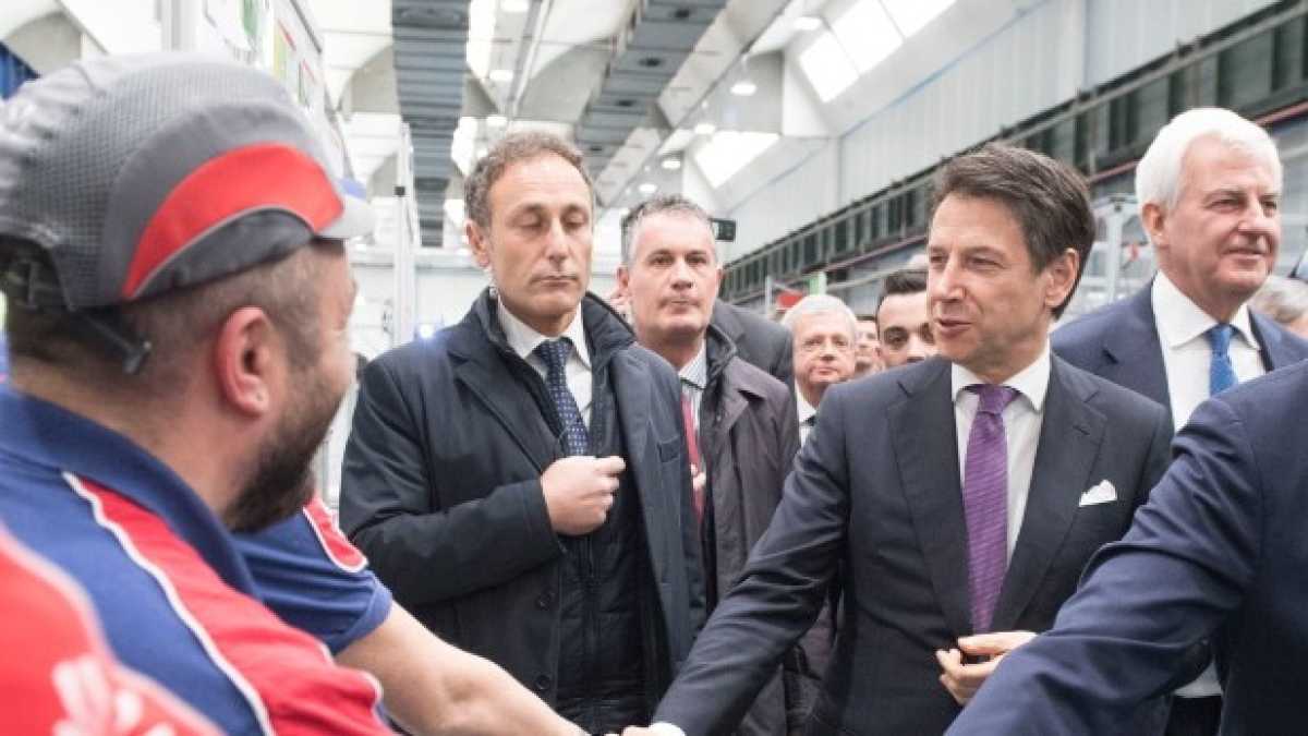 Immagine di Falsa partenza per l’industria