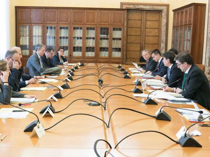 Giuseppe Conte a Reggio Calabria per il Consiglio dei ministri (foto LaPresse)