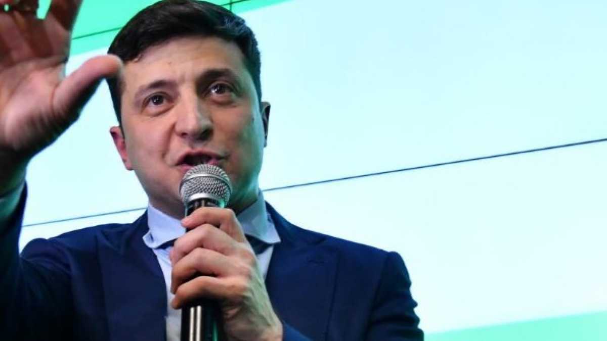 Immagine di Il comico antisistema in Ucraina? Mica tanto. Ecco che fa il “suo” oligarca