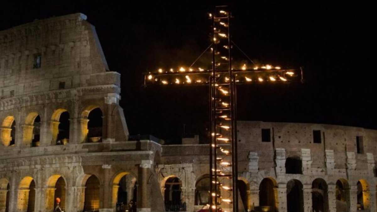 Immagine di La Via Crucis sociologica del Venerdì Santo