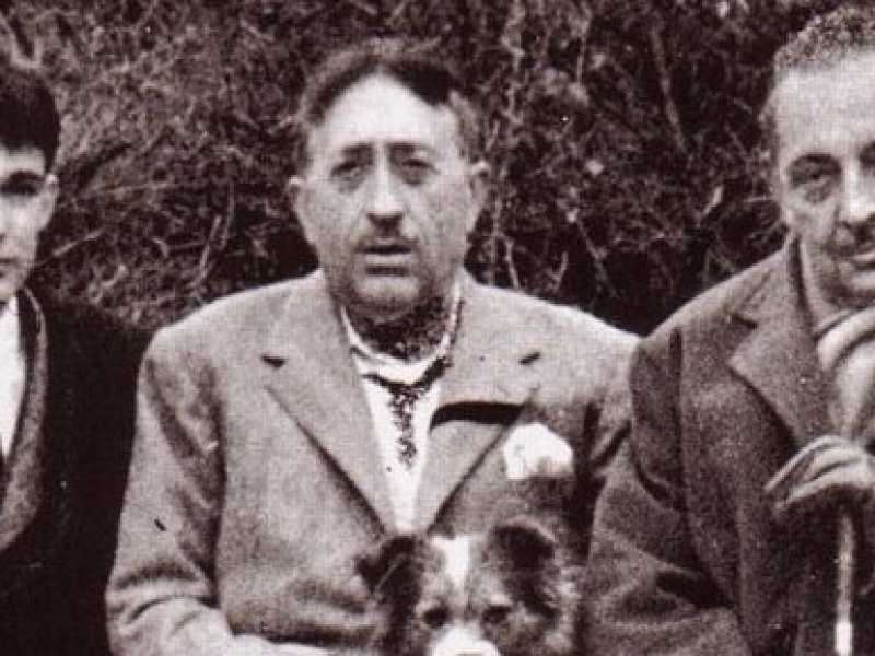 I cugini Lucio Piccolo e Giuseppe Tomasi di Lampedusa con il giovane Gioacchino Lanza Tomasi, che ebbe l’autore del “Gattopardo” come padre adottivo