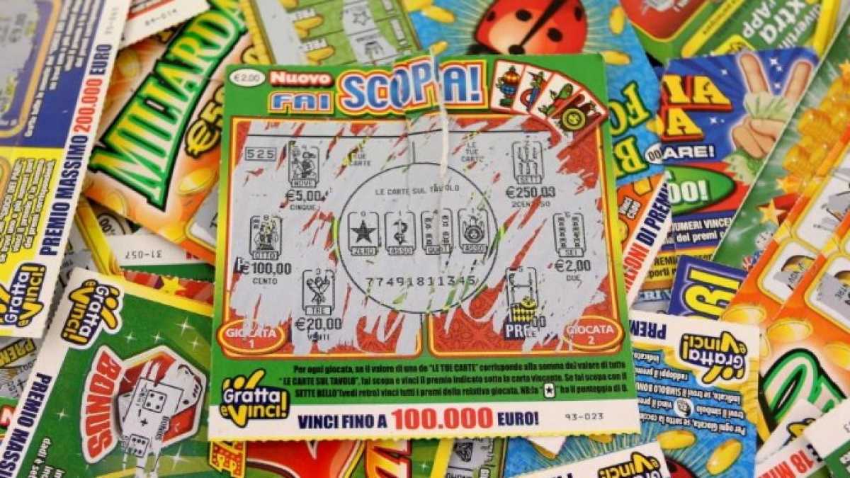 Immagine di Italiani popolo di viziosi, spreconi o analfabeti funzionali?