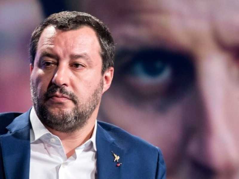 Matteo Salvini ospite a "Mezz'ora in pi&ugrave;" (foto LaPresse)
