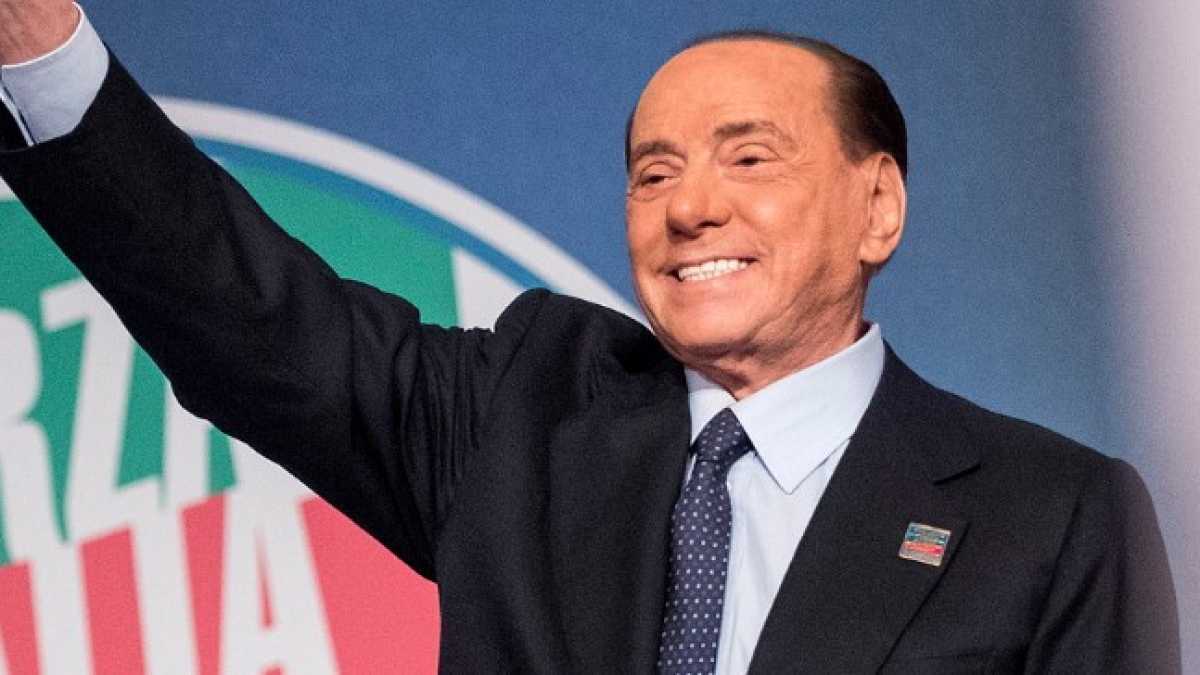 Immagine di “L’Italia rischia la bancarotta, basta con i dilettanti. Adesso tocca a noi”, dice il Cav.