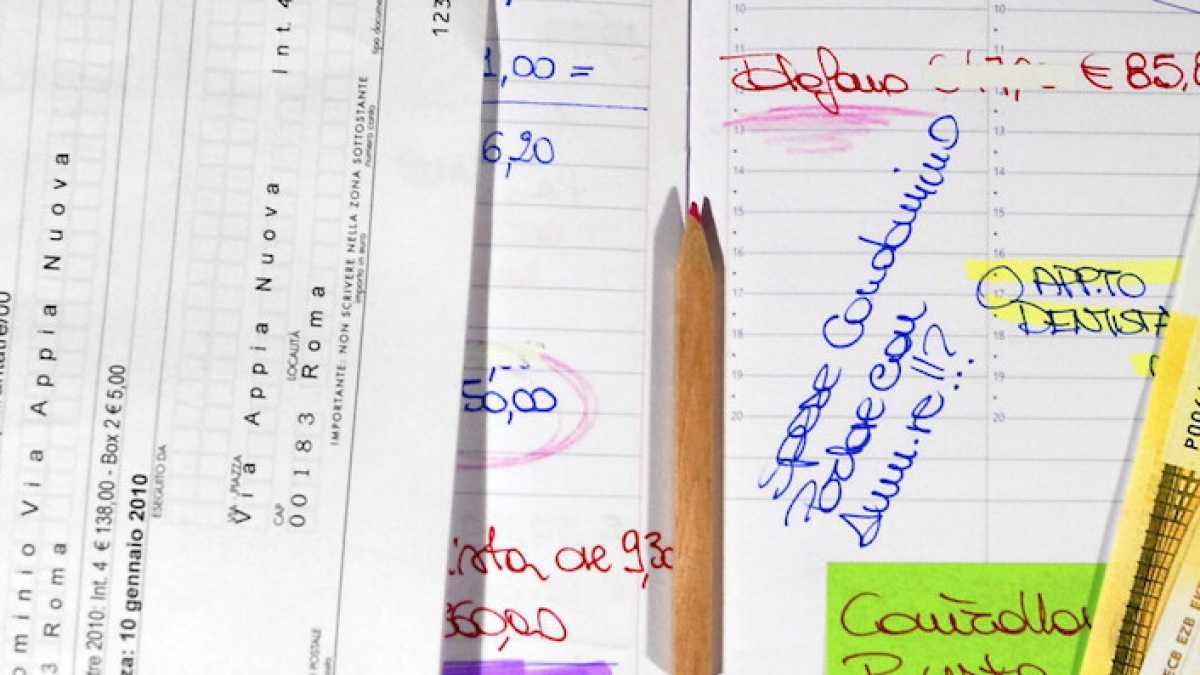 Immagine di Salvini in bolletta. Il bluff del taglio delle accise, il caro petrolio e i compagni No Tap