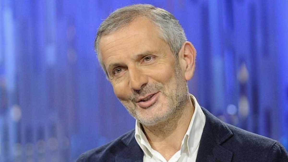 Immagine di Carofiglio legge Carofiglio, e ci spiega come funzionano bene gli audiolibri