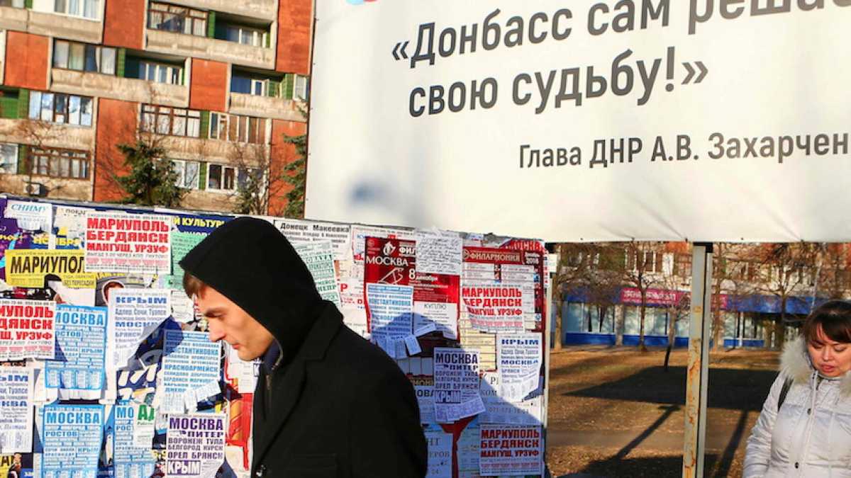 Immagine di Il decreto di Putin che trasforma gli ucraini dell’est in russi