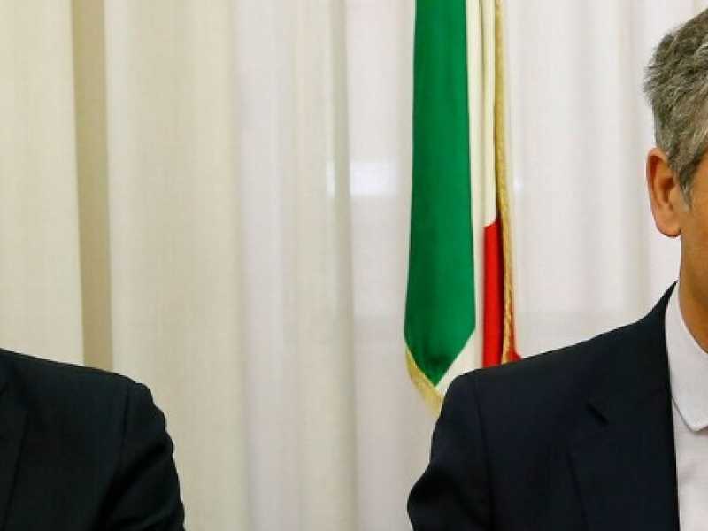 L'ad della Rai Fabrizio Salini (a sinistra) e il presidente Marcello Foa (foto LaPresse)