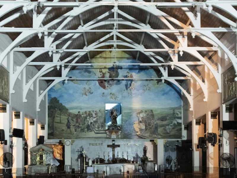 Una delle chiese colpite dallo Stato islamico la domenica di Pasqua in Sri Lanka (Foto LaPresse/AFP)