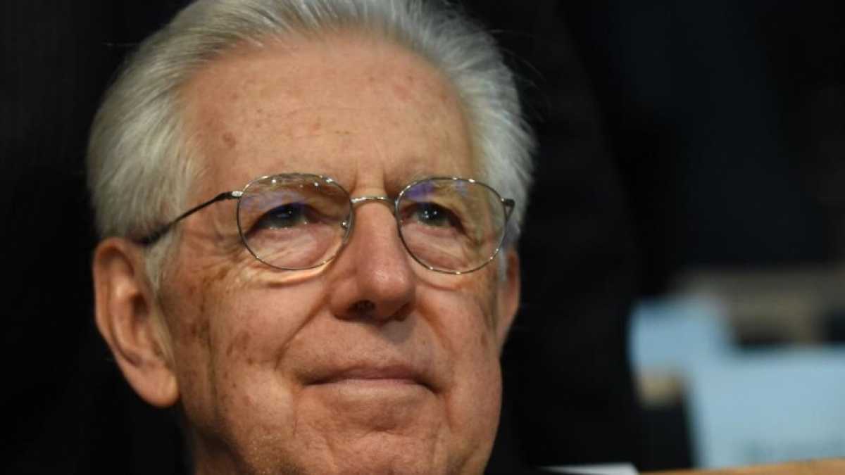 Immagine di Monti: “Altro che crescita. L’Italia sta uscendo silenziosamente dall’Ue e dall’euro”